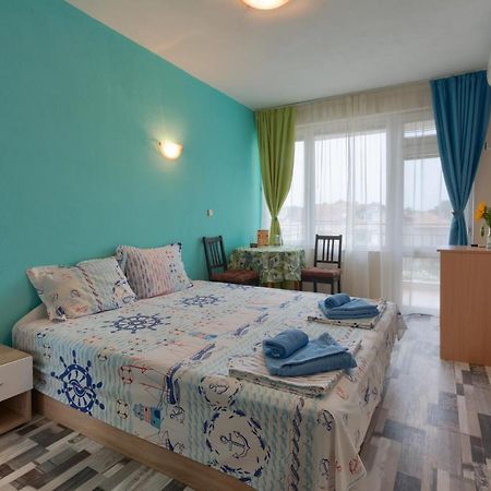 Kazlarov Guest House Kiten  Εξωτερικό φωτογραφία