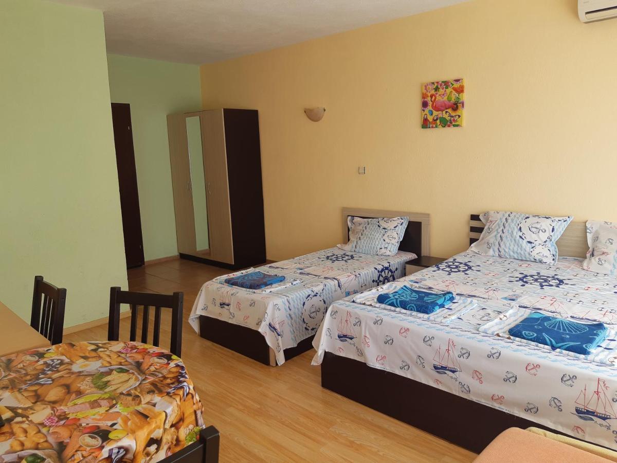Kazlarov Guest House Kiten  Εξωτερικό φωτογραφία