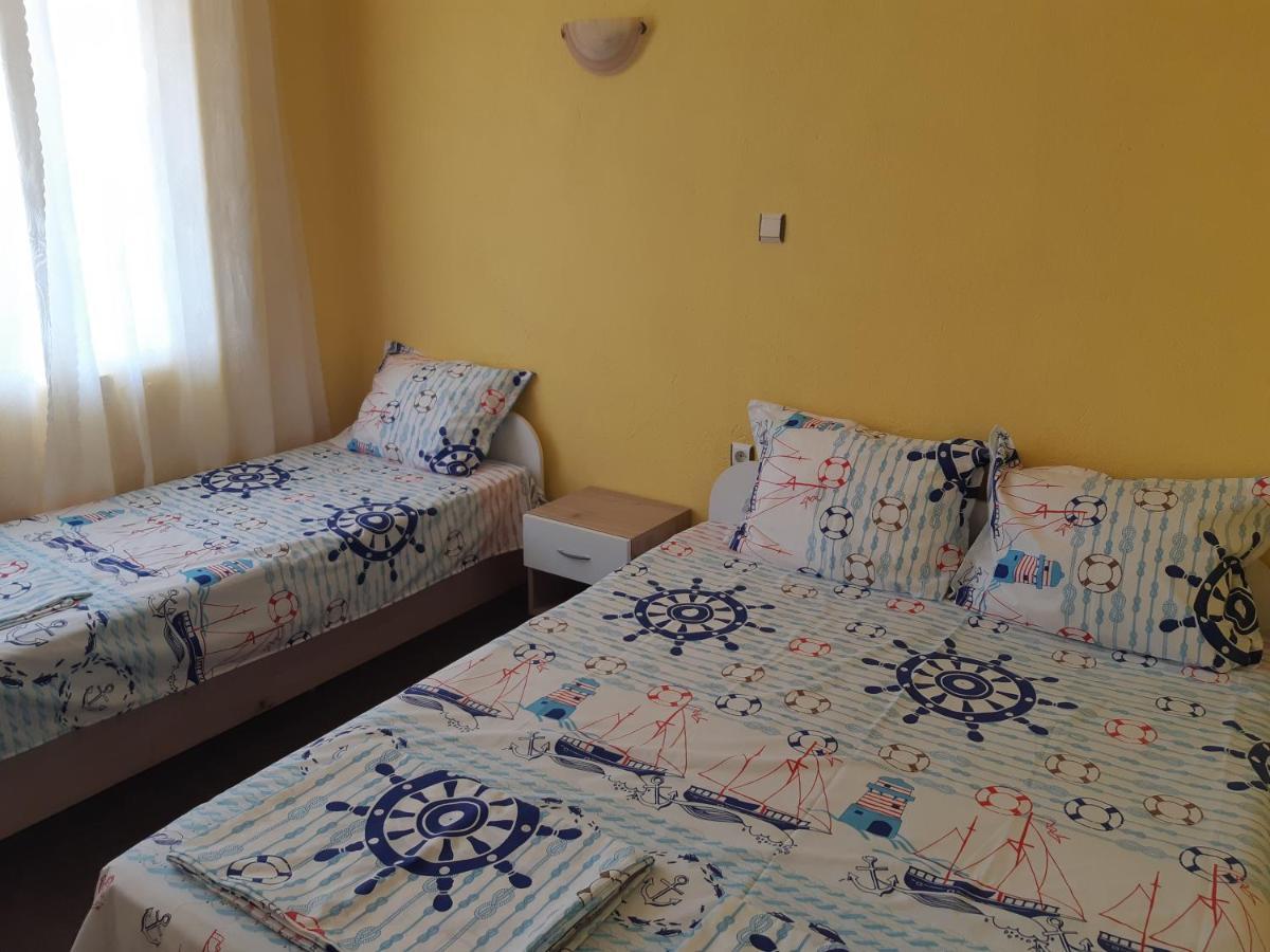 Kazlarov Guest House Kiten  Εξωτερικό φωτογραφία