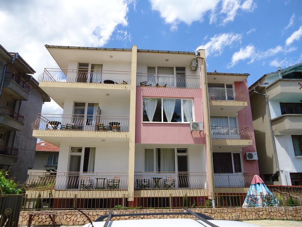 Kazlarov Guest House Kiten  Εξωτερικό φωτογραφία